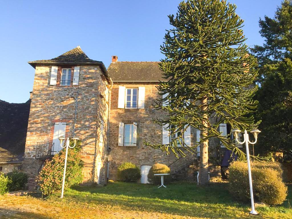Le Saint-Etienne Hotel Aubazines Eksteriør billede